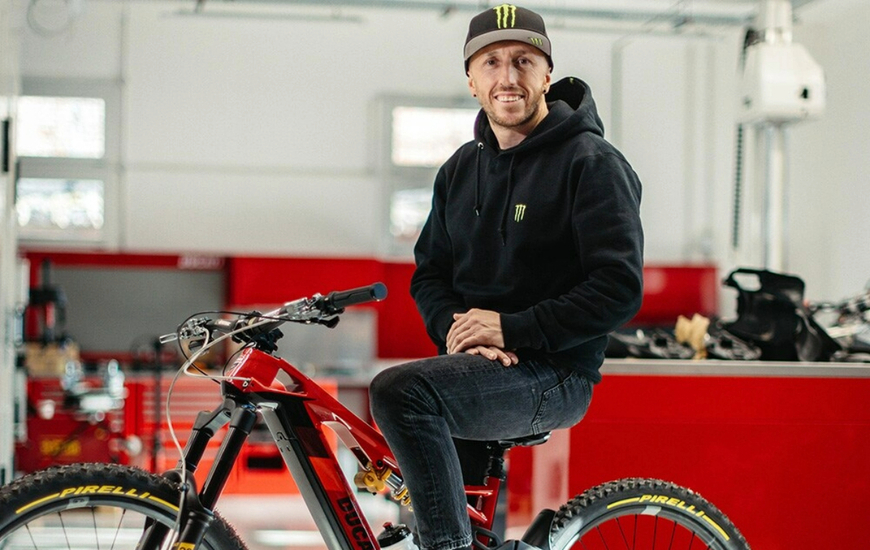 Tony Cairoli on the Ducati bike (Ph. Ducati)