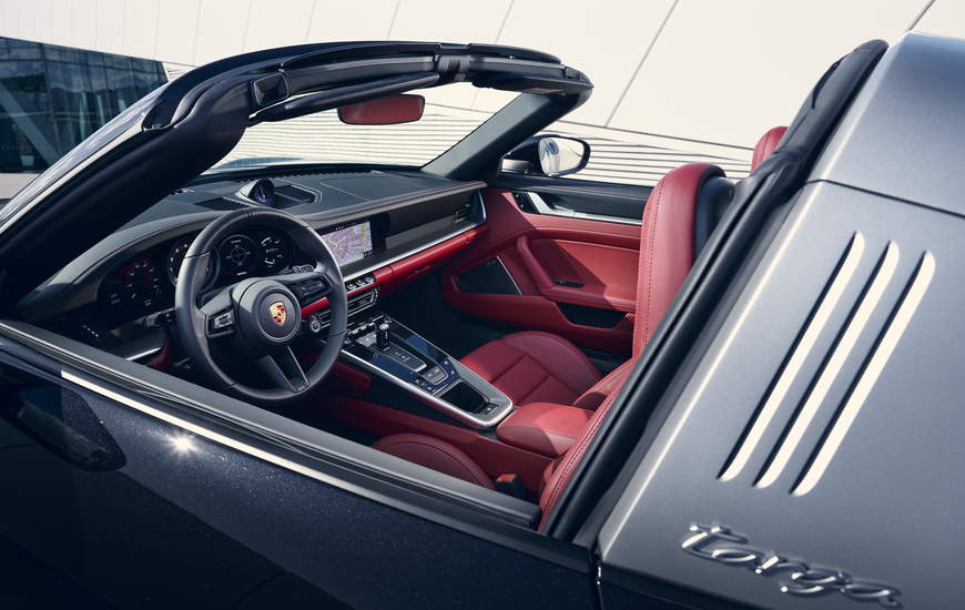 Porsche 911 Targa 4S (interiors)